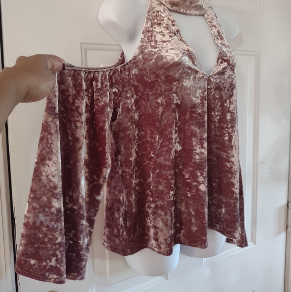 American Eagle Outfitters Could Shoulder Blouse. Size L - Picture 2 of 9